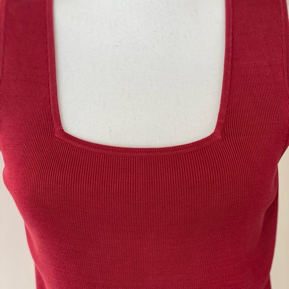 Ann Taylor 100% silk thinly ribbed tank - Picture 3 of 7